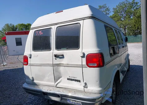 1998 Dodge Ram Van 1500 Commercial/Conversion z USA, uszkodzony, nr VIN 2B6HB11Y7WK106173